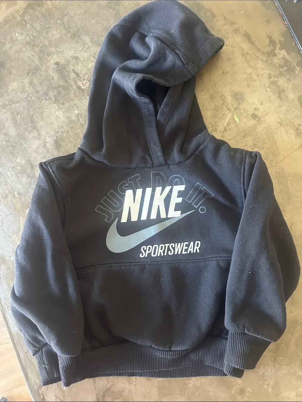 Nike Sweatshirts 2T , like new